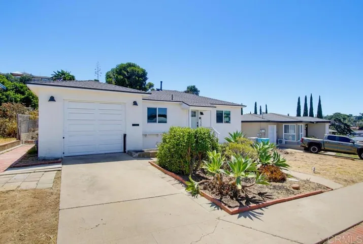 4130 32 Vista Grande Drive, San Diego, California 92115 — photo 4