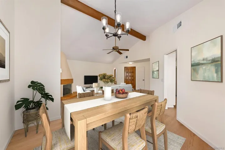 https://zimg.paragon.ice.com/ParagonImages/Property/PA/SDMLS/260023012/17/533/400/a13a8881823ca168c2373b2b537af21a/3/8782242287ae057183e51578aac208a0/260023012-e23379cc-ded1-438a-b1ee-483fae1009df.JPG