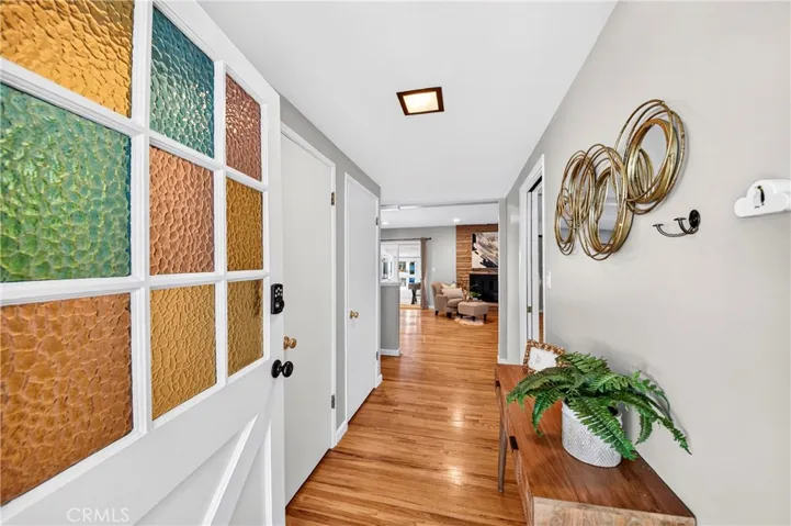 22817 Burbank Boulevard, Woodland Hills, California 91367 — photo 5