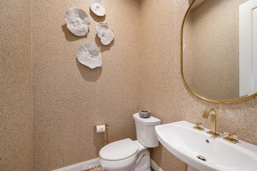 Powder Room Powder Room