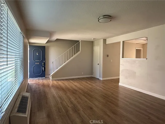 1722 Mitchell Avenue 37, Tustin, California 92780 — photo 4