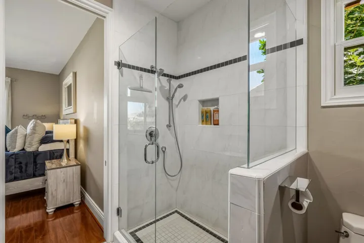 72631HomesteadRd-32