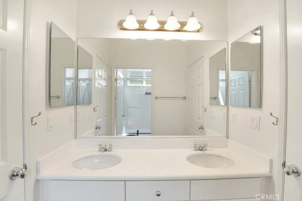 Jack & Jill Bathroom