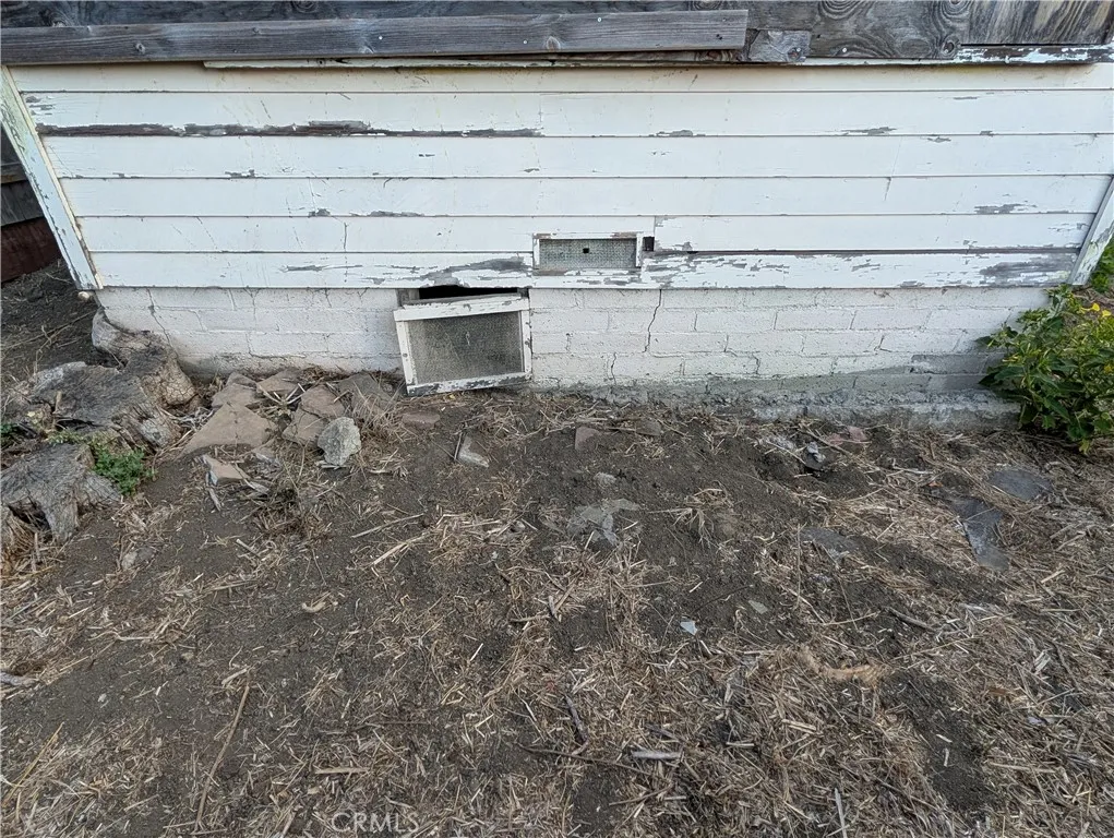 sample of foundation damage