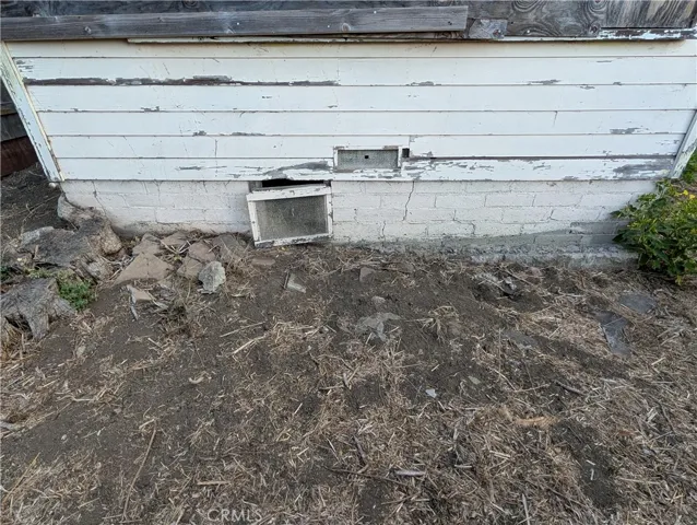 sample of foundation damage