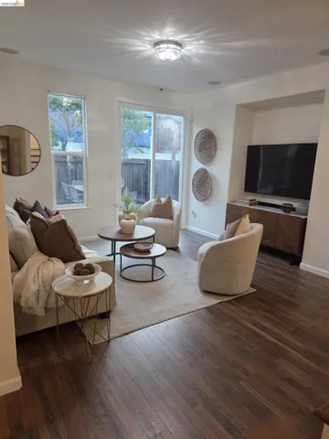 9421 Dunbar Dr, Oakland, California 94603 — photo 4
