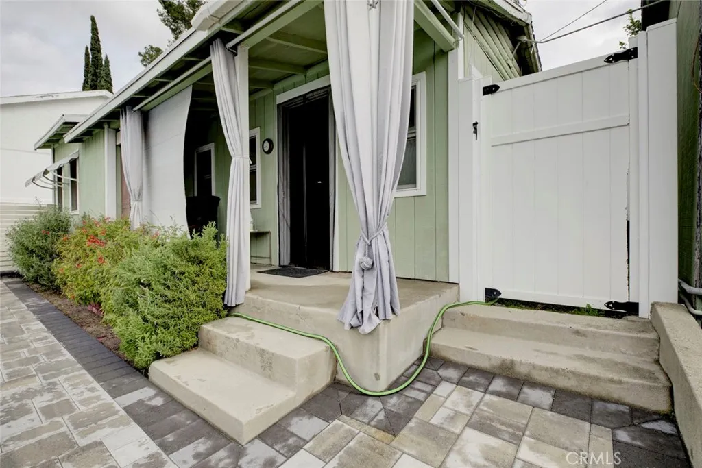 Back unit porch