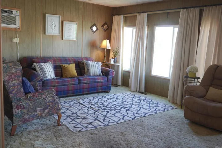 185 N Eucalyptus Avenue Spc 95, Rialto, California 92376 — photo 4