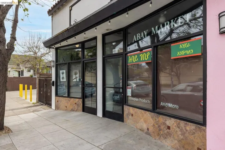 4935 Shattuck Ave, Oakland, California 94609 — photo 4