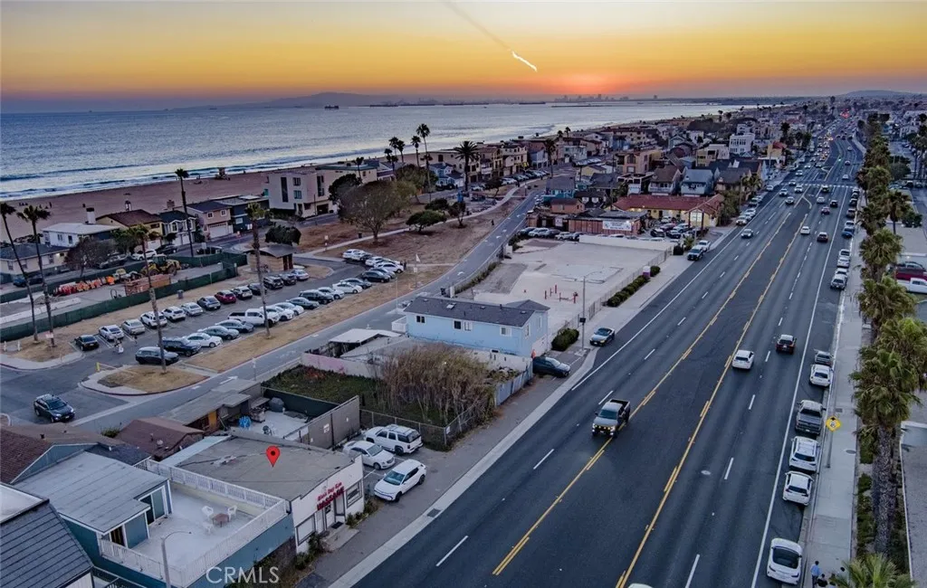 17185 Pacific Coast