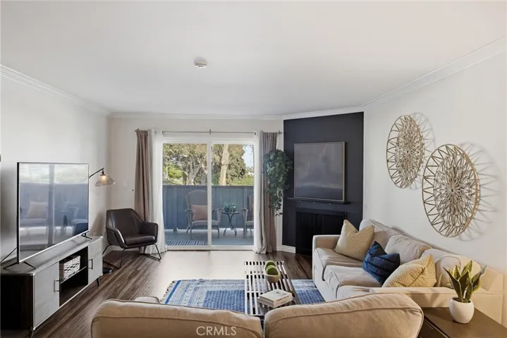 1321 Beryl Street 102, Redondo Beach, California 90277 — photo 5