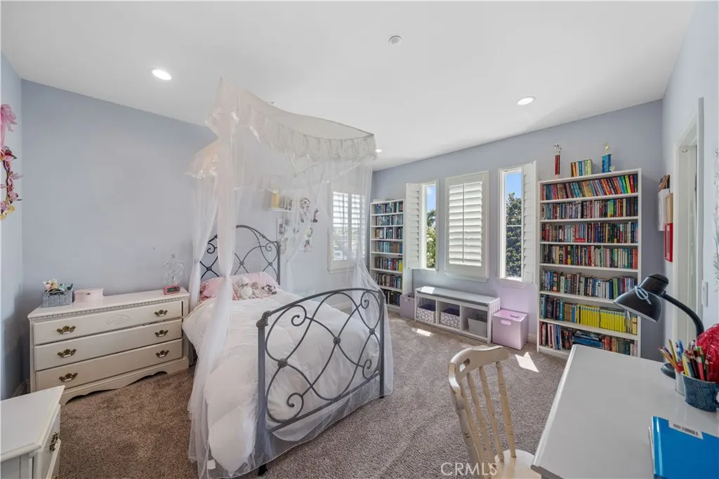 Upstairs guest bedroom 3