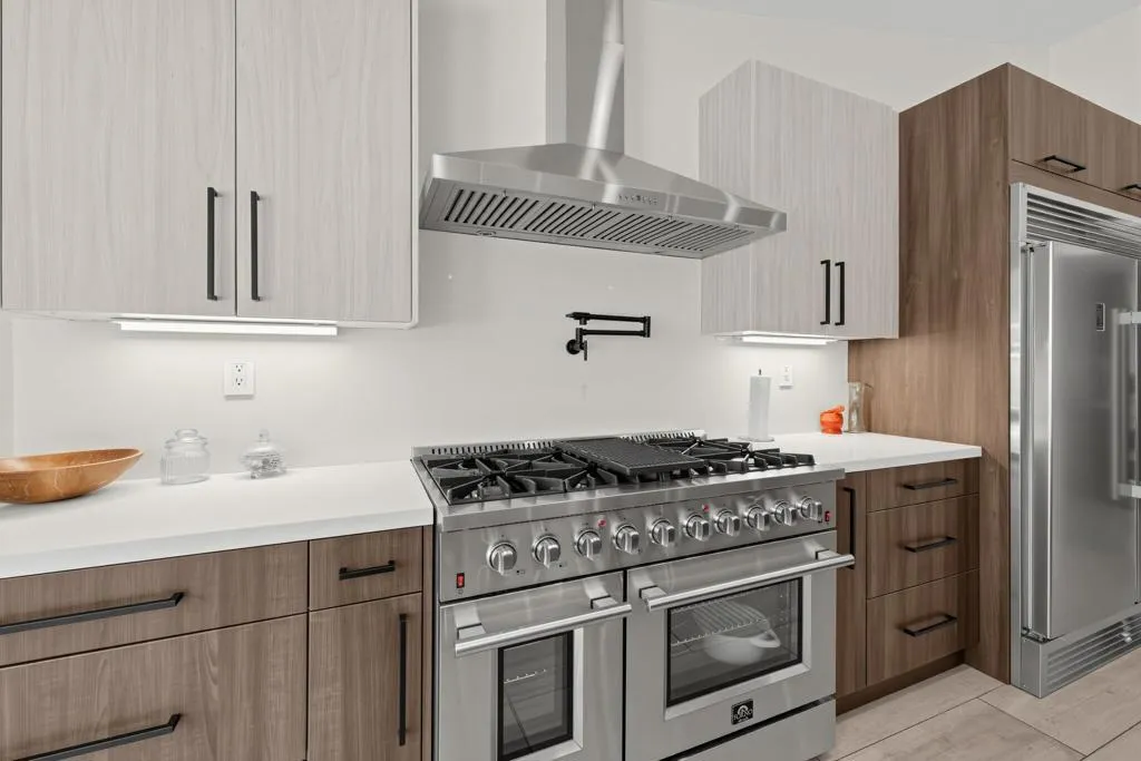 17_49185_Balada_Ct-Kitchen-10-1