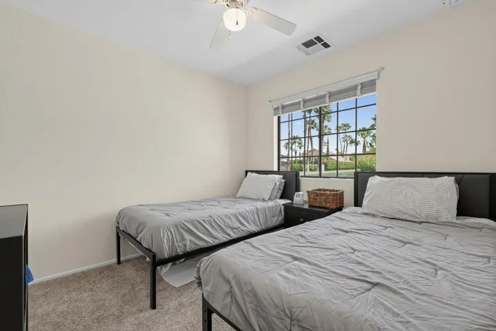 21_49185_Balada_Ct-Bedroom-28-1