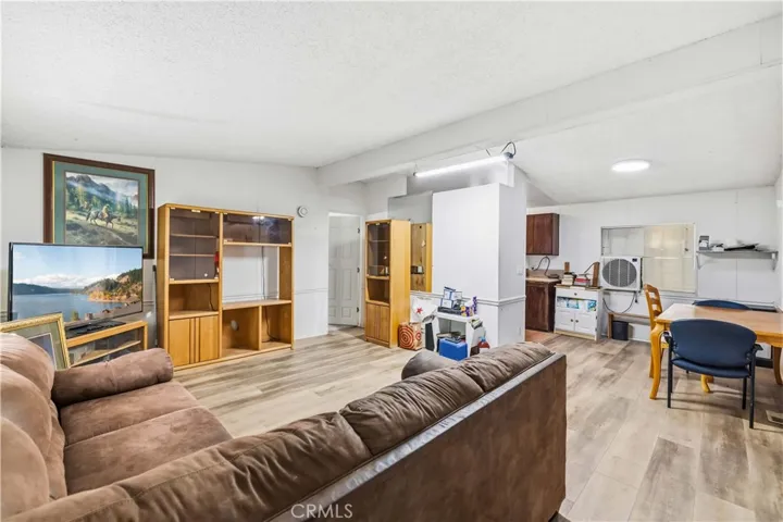 9833 E Avenue S8, Littlerock, California 93543 — photo 4