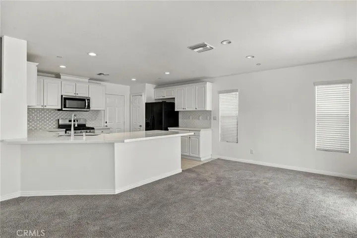 7726 Terra Manor, Riverside, California 92507 — photo 4