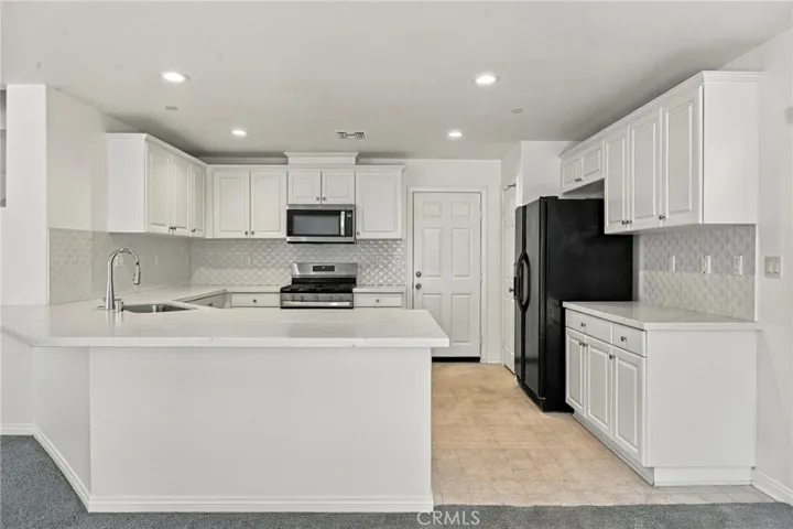 7726 Terra Manor, Riverside, California 92507 — photo 5