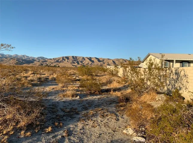 11650 Desert Terrace Way, Desert Hot Springs, California 92240 — photo 4