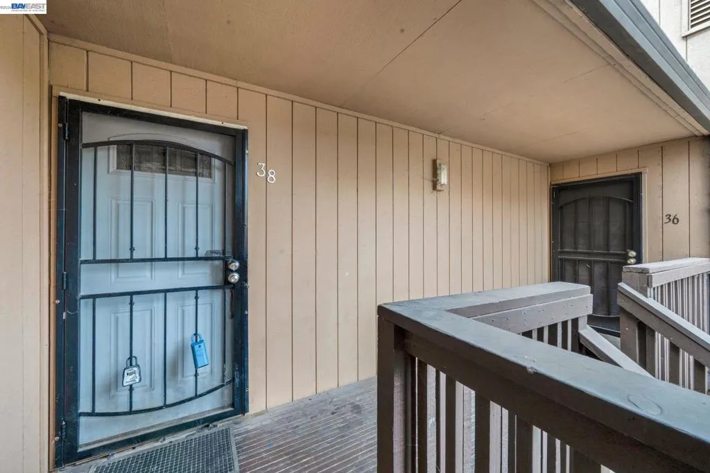 4332 Pacific Ave #38