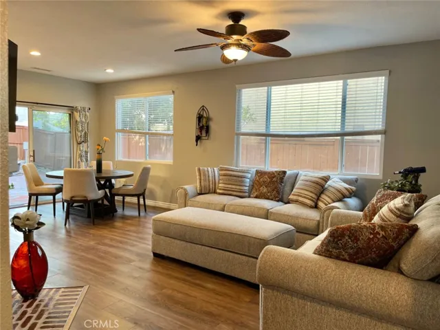 33551 Maplewood Ct, Temecula, California 92592 — photo 5