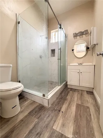 Back House Bathroom 2