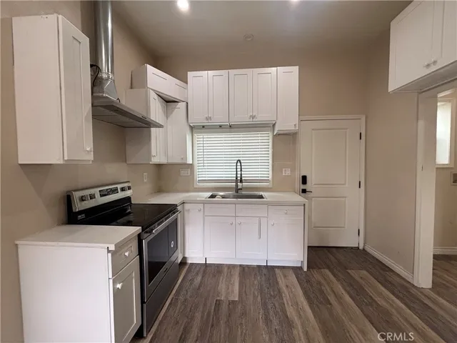 Back House Kitchen