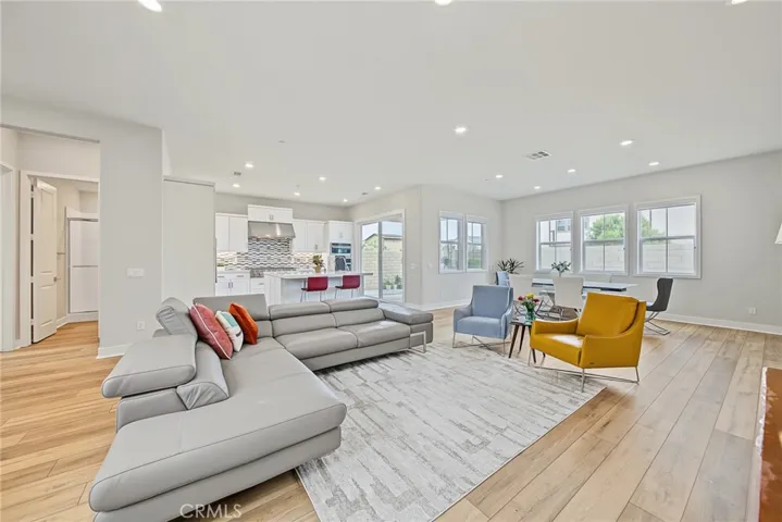 27009 California Court, Valencia, California 91381 — photo 5