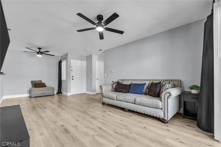 16377 Lakeshore, Lake Elsinore, California 92530 — photo 5