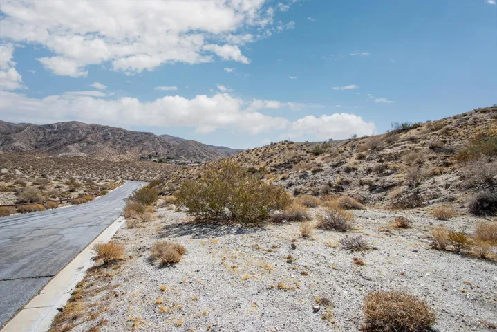9004 Calle De Begiuos, Desert Hot Springs, California 92240 — photo 4
