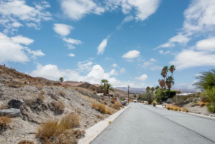 12200 Skyline Drive, Desert Hot Springs, California 92240 — photo 4