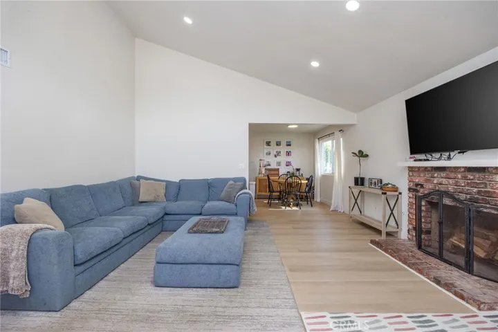 204 Springfield Avenue, Huntington Beach, California 92648 — photo 4