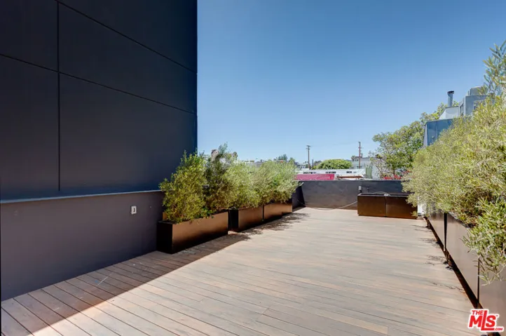 209 Hollister Avenue, Santa Monica, California 90405 — photo 4