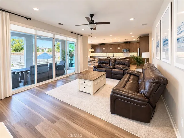 30826 Bloomfest, Murrieta, California 92563 — photo 4