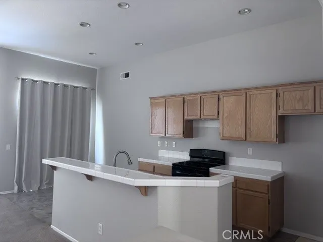 27450 Fallbrook Court, Corona, California 92883 — photo 4