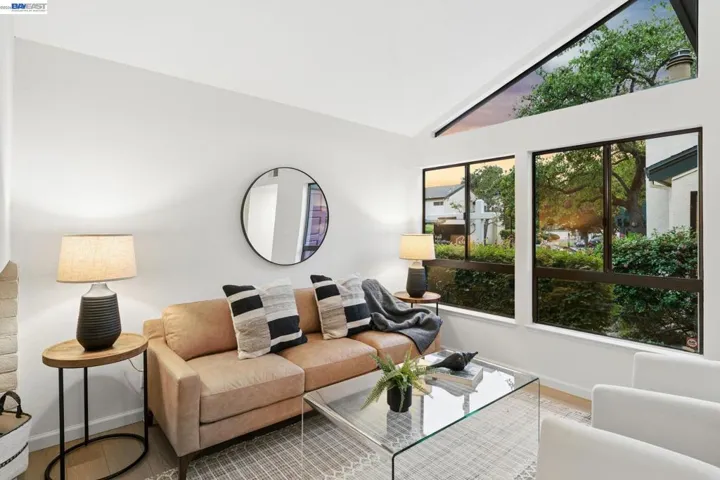 114 Lagunaria Ln, Alameda, California 94502 — photo 5