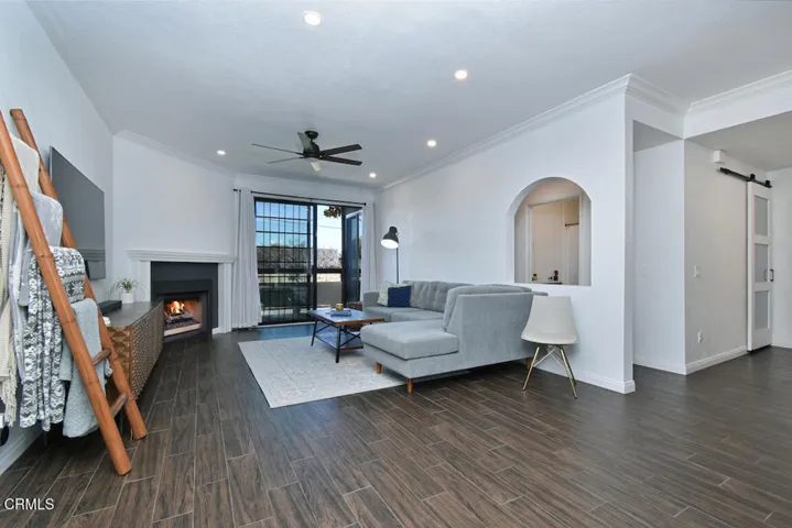 5534 Encino Avenue 101, Encino, California 91316 — photo 4