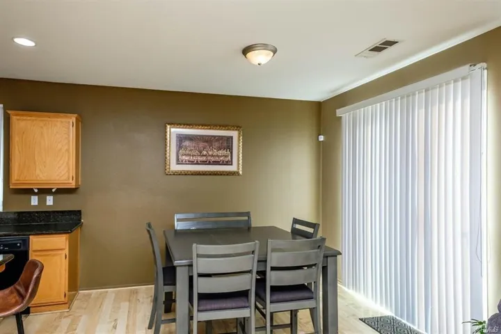 12301 Luna, Victorville, California 92392 — photo 4