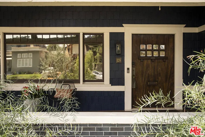129 N St Andrews Place, Los Angeles, California 90004 — photo 4