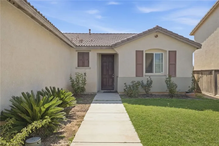 13739 Jackson, Hesperia, California 92344 — photo 5