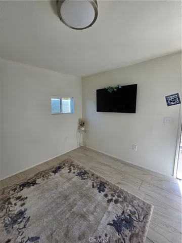 16437 Live Oak, Hesperia, California 92345 — photo 5