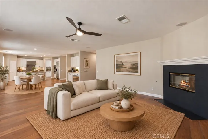 Virtual stage. Large open-concept family room connects with kitchen.