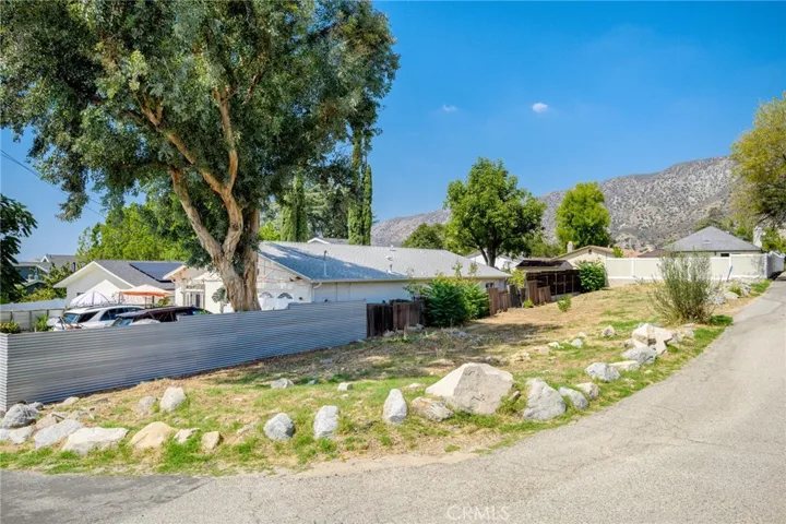7701 W Forsythe Street, Tujunga, California 91042 — photo 4