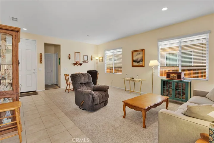 12277 Dandelion, Victorville, California 92392 — photo 5