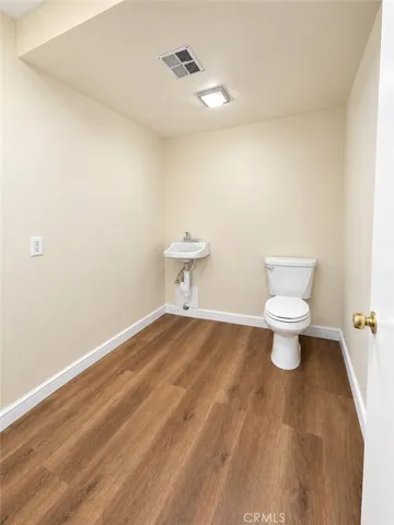 7950 Laurel Canyon Boulevard D, North Hollywood, California 91605 — photo 4