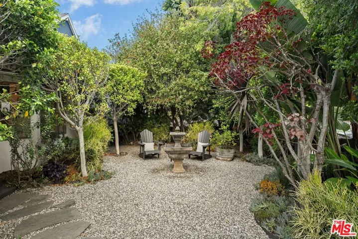3775 Maplewood Avenue, Los Angeles, California 90066 — photo 4
