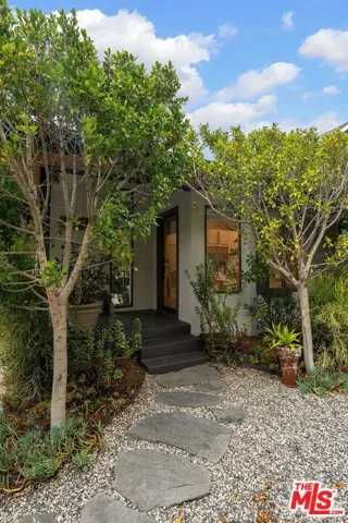 3775 Maplewood Avenue, Los Angeles, California 90066 — photo 5