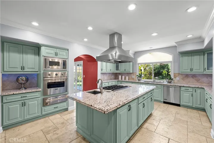 10909 Willowbrae Avenue, Chatsworth, California 91311 — photo 4