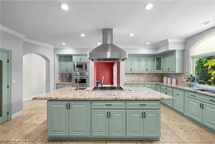 10909 Willowbrae Avenue, Chatsworth, California 91311 — photo 5