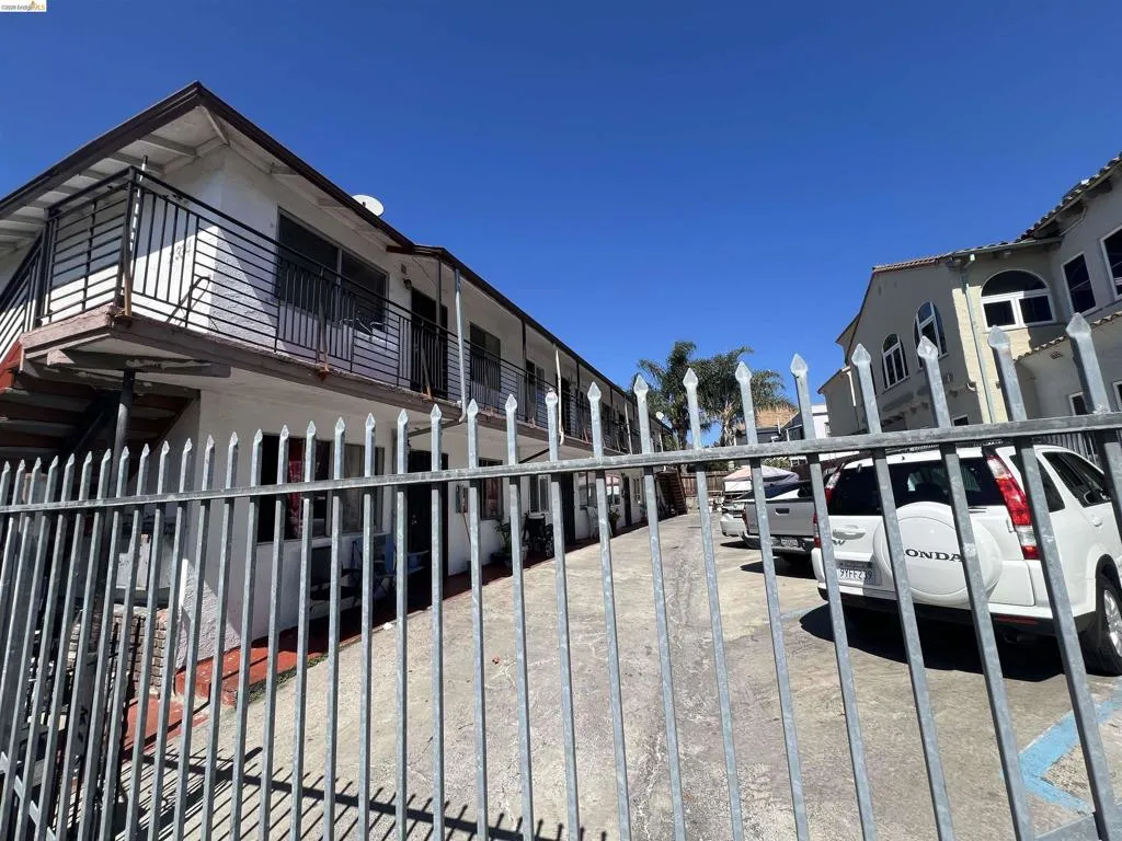 2334 E 15th Street, Oakland, California 94601 — photo 4