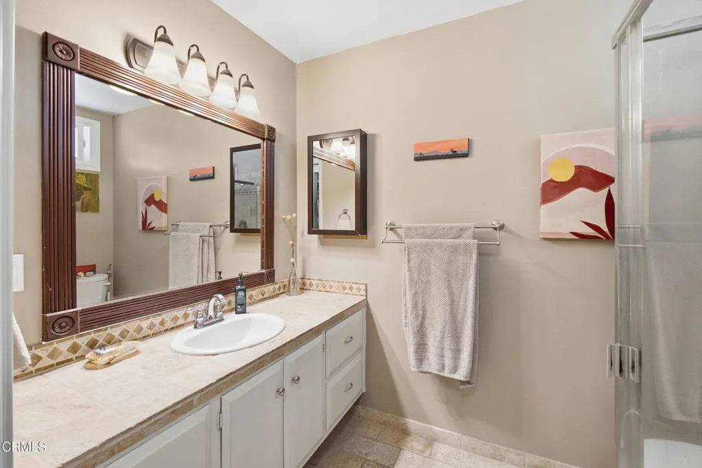 28_bathroom